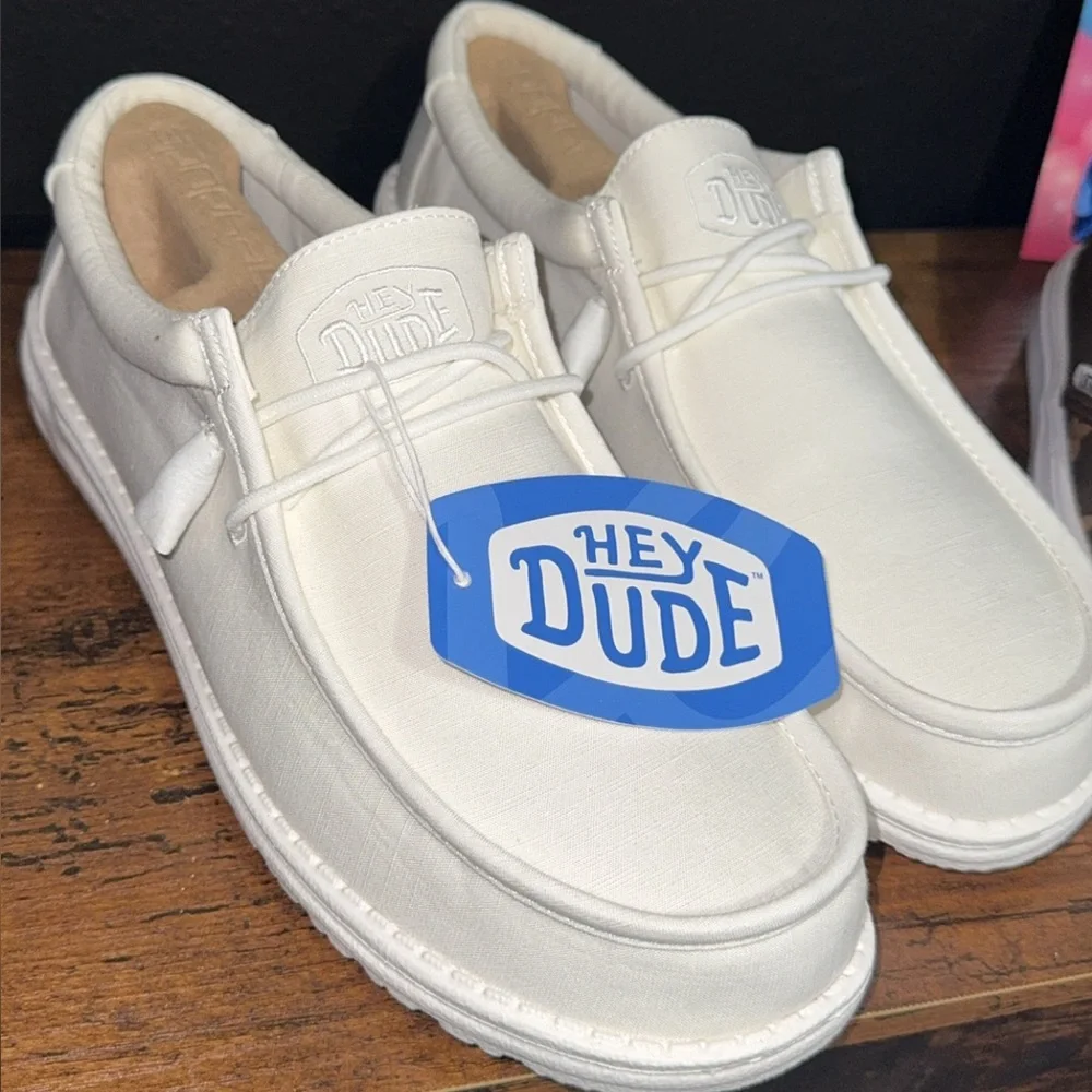 Hey Dude White Loafers Slip-Ons Casual - Picture 1 of 2